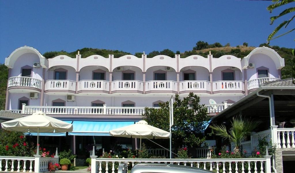 Hotel Olympiada Vrachos Exterior photo