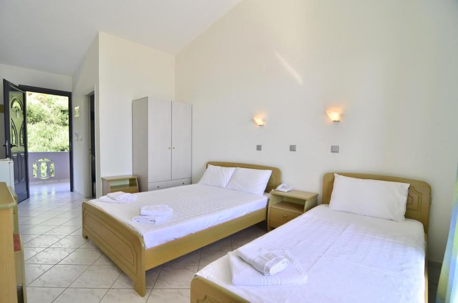Hotel Olympiada Vrachos Room photo